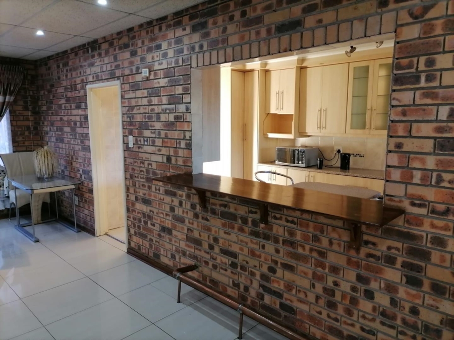 4 Bedroom Property for Sale in Universitas Ridge Free State